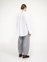 Afbeelding in Gallery-weergave laden, By Malene Birger Cotton Shirt pure White
